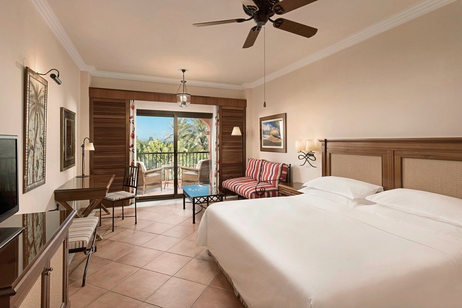 Sheraton Fuerteventura Beach, Golf & Spa Resort - Wohnbeispiel Familienzimmer Premium Gartenblick (Zimmercodierung FMG)