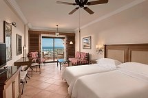Sheraton Fuerteventura Beach, Golf & Spa Resort - Wohnbeispiel Familienzimmer Prestige Verbindungstür Meerblick (Zimmercodierung FVM)