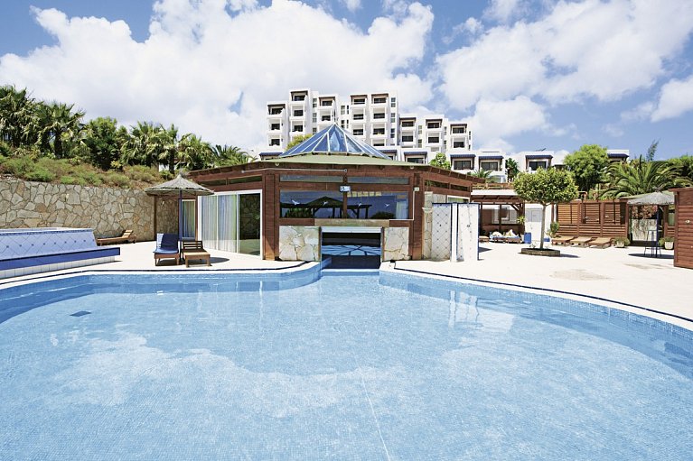 Marina Playa Suites