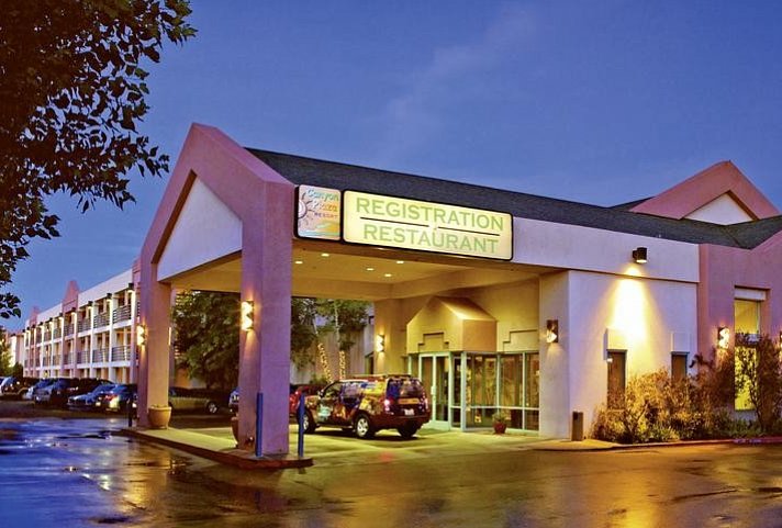 Grand Canyon Plaza Hotel
