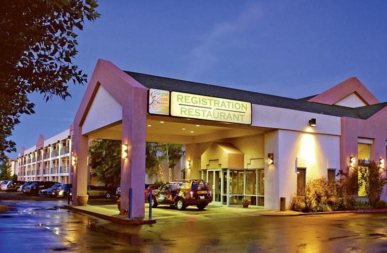 Grand Canyon Plaza Hotel