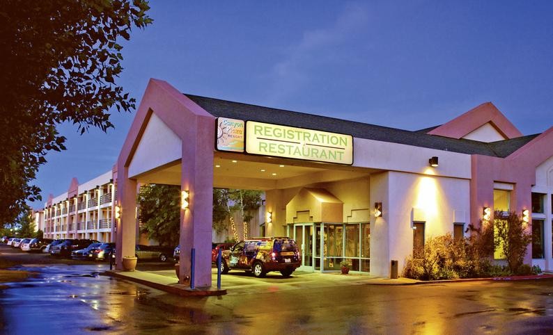 Grand Canyon Plaza Hotel