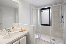 Meliá Lloret de Mar - Badbeispiel Doppelzimmer Premium Gartenblick (Zimmercodierungen DMG & DM3)