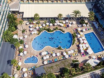 Golden Taurus Aquapark Resort