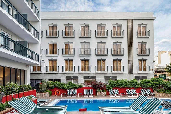 AQUA Hotel Bertran Park
