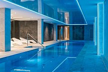 L'Azure Hotel