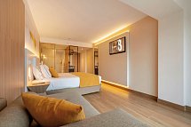 L'Azure Hotel - Wohnbeispiel Doppelzimmer Superior Poolblick (Zimmercodierung DSP)