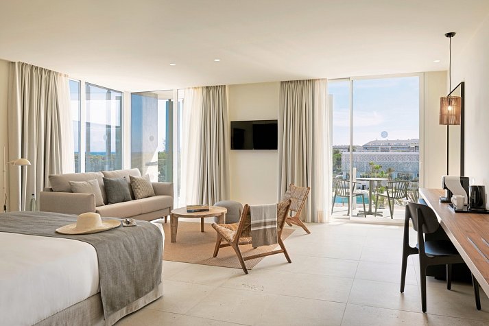 Atzavara Hotel & Spa - Wohnbeispiel Juniorsuite Poolblick (Zimmercodierung JBP)