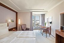Grand Elysée Hamburg - Wohnbeispiel Doppelzimmer Grand Classic (Zimmercodierung DB1)