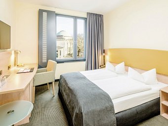 IntercityHotel Hamburg Hauptbahnhof - Wohnbeispiel Doppelzimmer Standard (Zimmercodierung DG1)