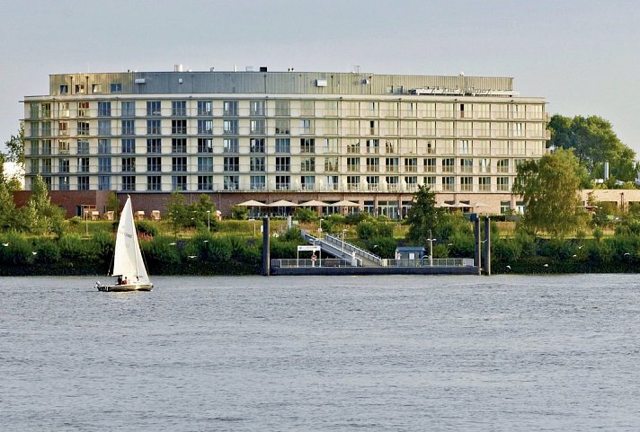 elaya hotel hamburg finkenwerder