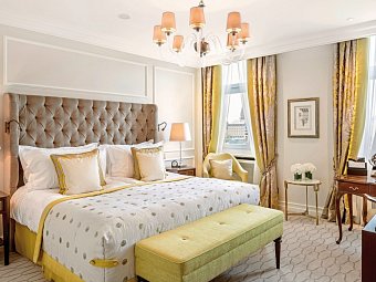 Hotel Vier Jahreszeiten - Deluxe Doppelzimmer mit Alsterblick