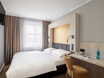 Best Western Raphael Hotel Altona - Wohnbeispiel Doppelzimmer Standard (Zimmercodierung DG1)
