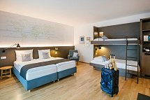 JUFA Hotel Hamburg HafenCity - Wohnbeispiel Doppelzimmer 4er Belegung (Zimmercodierung DB2)