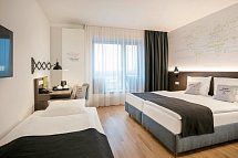 JUFA Hotel Hamburg HafenCity - Wohnbeispiel Dreibettzimmer (Zimmercodierung TB2)