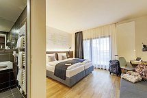 JUFA Hotel Hamburg HafenCity - Wohnbeispiel Dreibettzimmer (Zimmercodierung TB2)