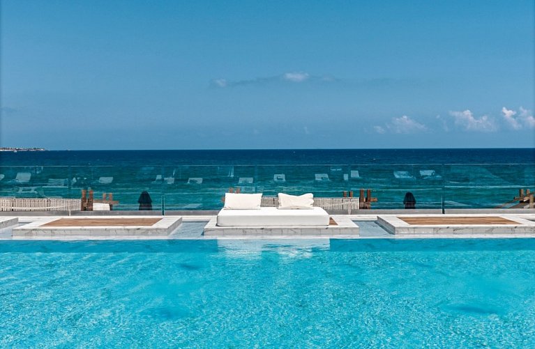 Abaton Island Resort & Spa