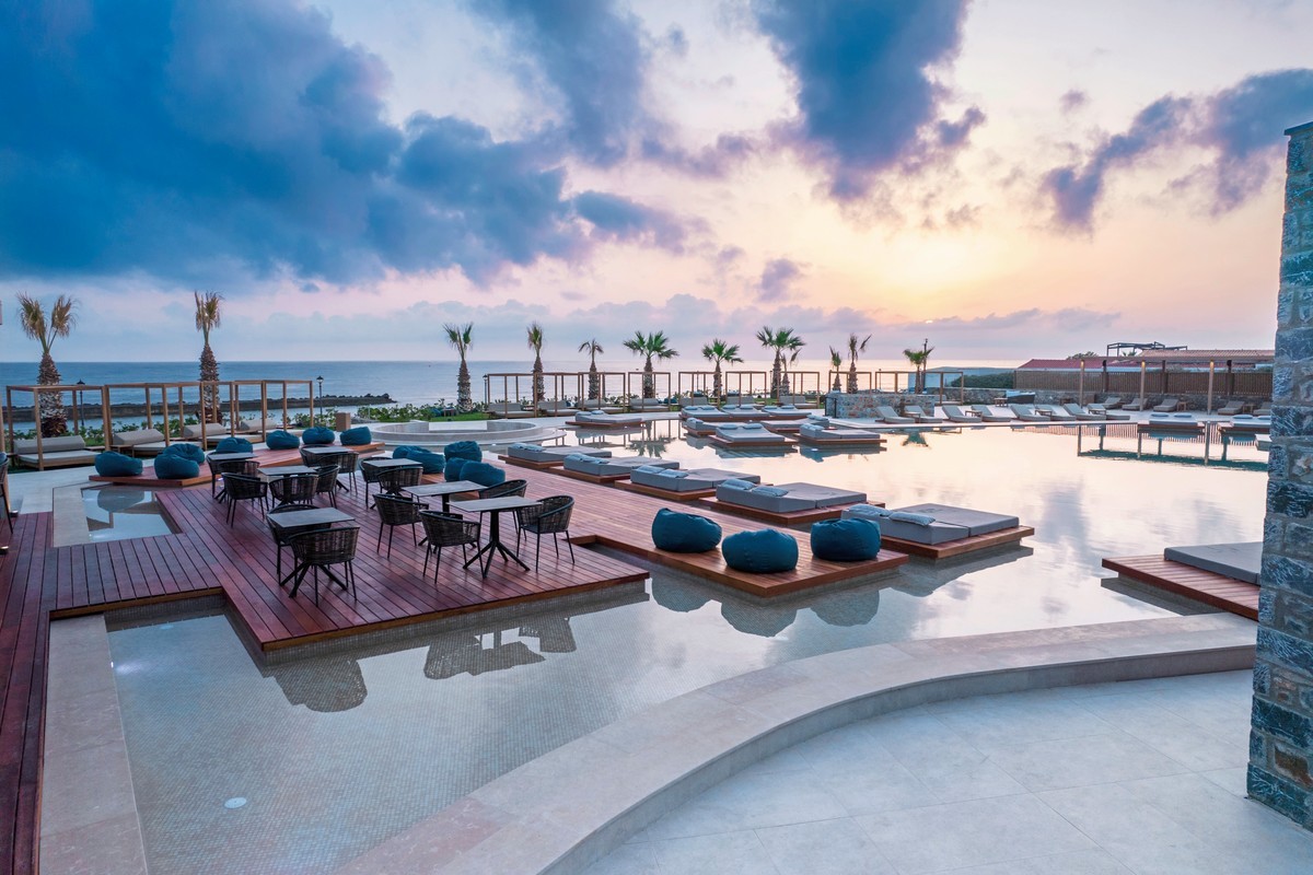 Senseana Sea Side Resort & Spa