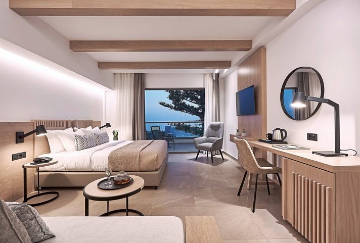 Coriva Beach - Wohnbeispiel Juniorsuite Meerblick (Zimmercodierung J1M)