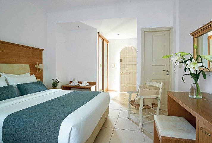 Coriva Beach - Wohnbeispiel Doppelzimmer Gartenblick (Zimmercodierung DBG)