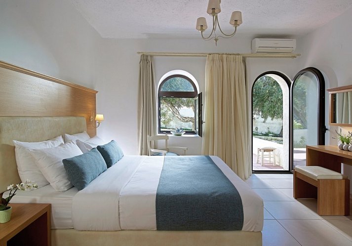 Coriva Beach - Wohnbeispiel Doppelzimmer Gartenblick (Zimmercodierung DBG)