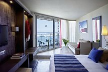 Kyma Suites Beach Hotel