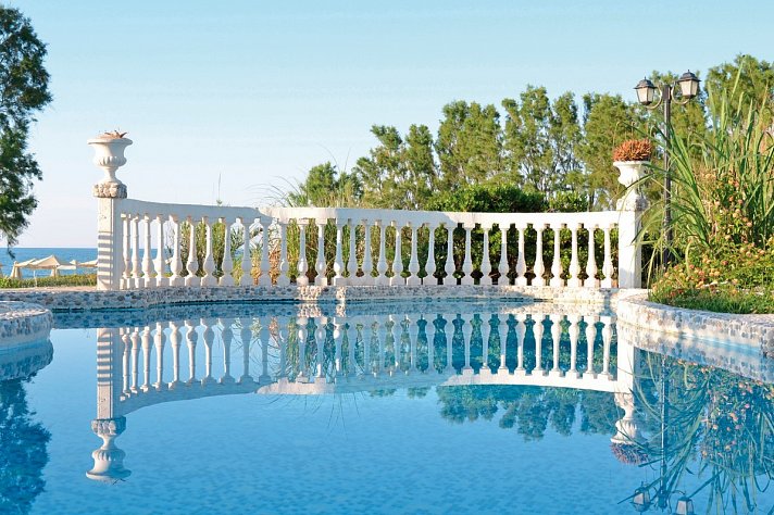 Orpheas Resort
