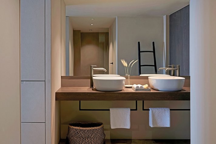 Minos Palace Hotel & Suites