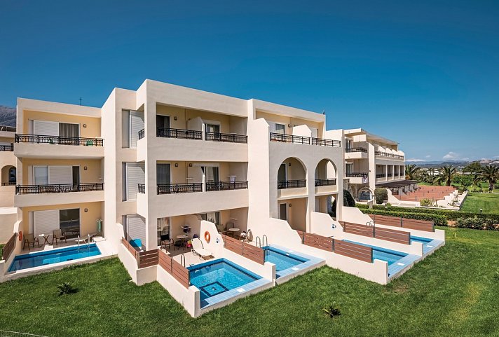 Vantaris Palace