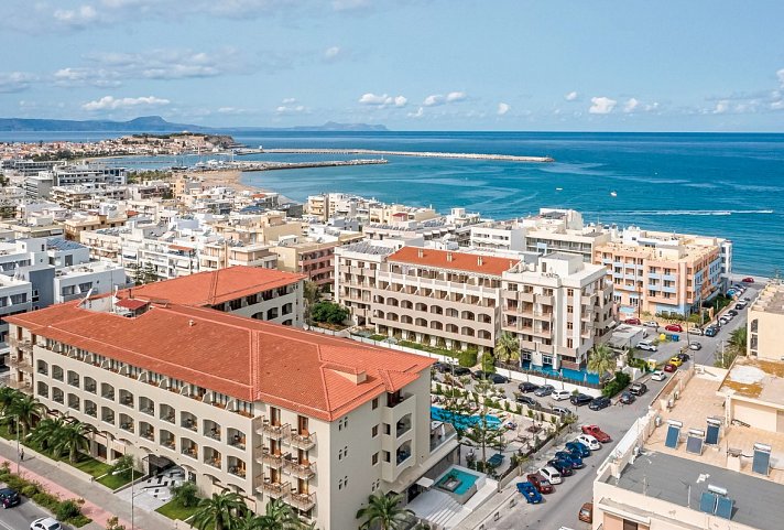 Theartemis Palace