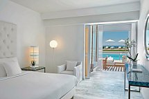 Grecotel LUX ME White - Wohnbeispiel Doppelzimmer Swim Up mit Garten Meerblick (Zimmercodierung DOM)