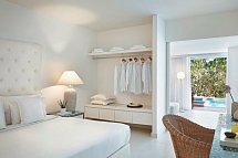 Grecotel LUX ME White - Wohnbeispiel Familienzimmer Swim Up (Zimmercodierungen FBQ, DBQ & D1Q)
