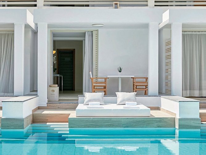 Grecotel LUX ME White - Wohnbeispiel Familienzimmer Swim Up (Zimmercodierung FBQ)