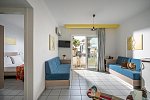 Meropi Hotel & Apartments