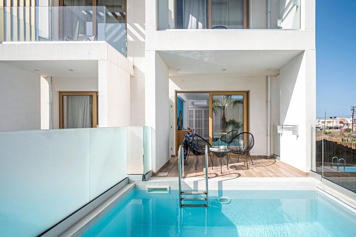 Meropi Hotel & Apartments