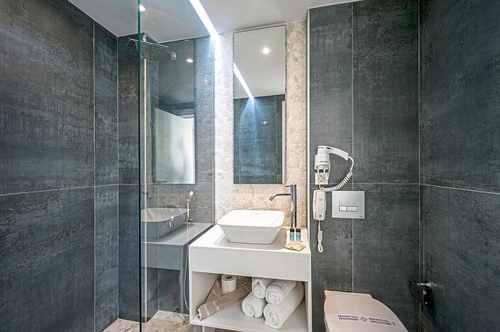 Meropi Hotel & Apartments
