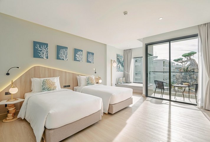 Phuket Emerald Beach Resort - Wohnbeispiel Deluxe Pool View (Zimmercodierung UDP)