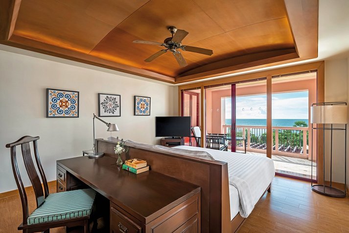 Centara Grand Beach Resort Phuket - Wohnbeispiel Premium Deluxe (Zimmercodierung UM3)