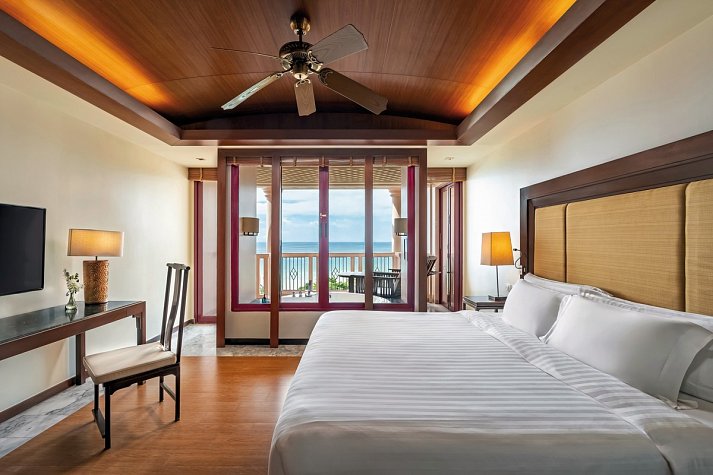 Centara Grand Beach Resort Phuket - Wohnbeispiel Deluxe Spa Ocean View (Zimmercodierung UMM)