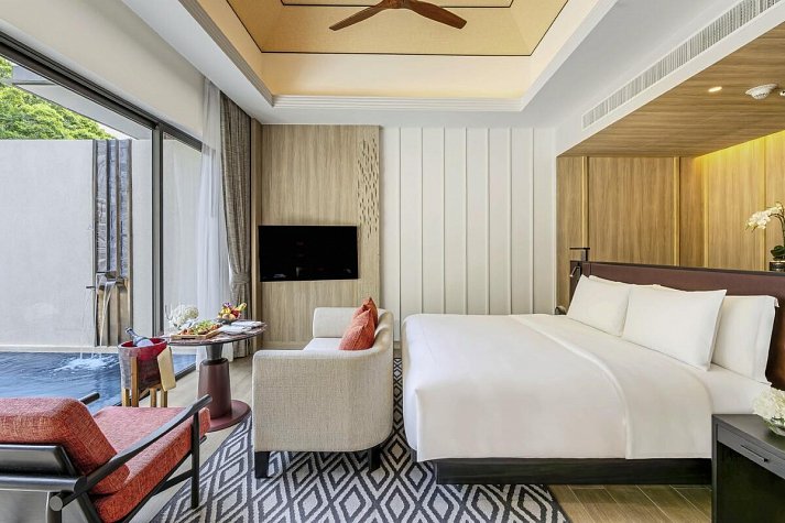 Anantara Phuket Layan Resort