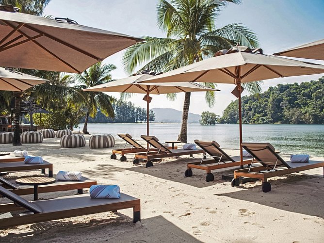 Anantara Phuket Layan Resort