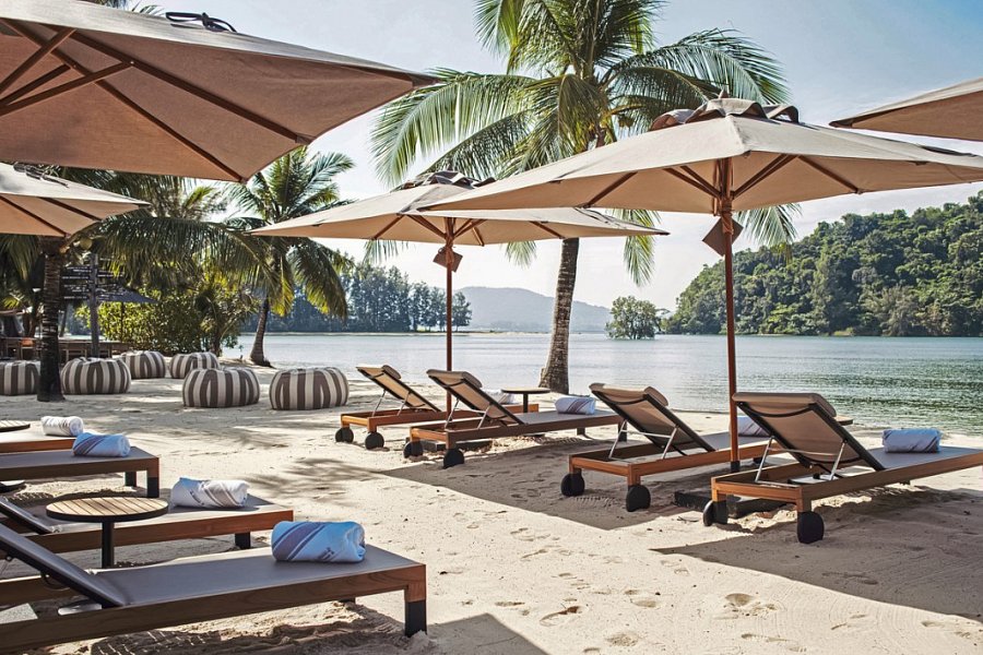 Anantara Phuket Layan Resort