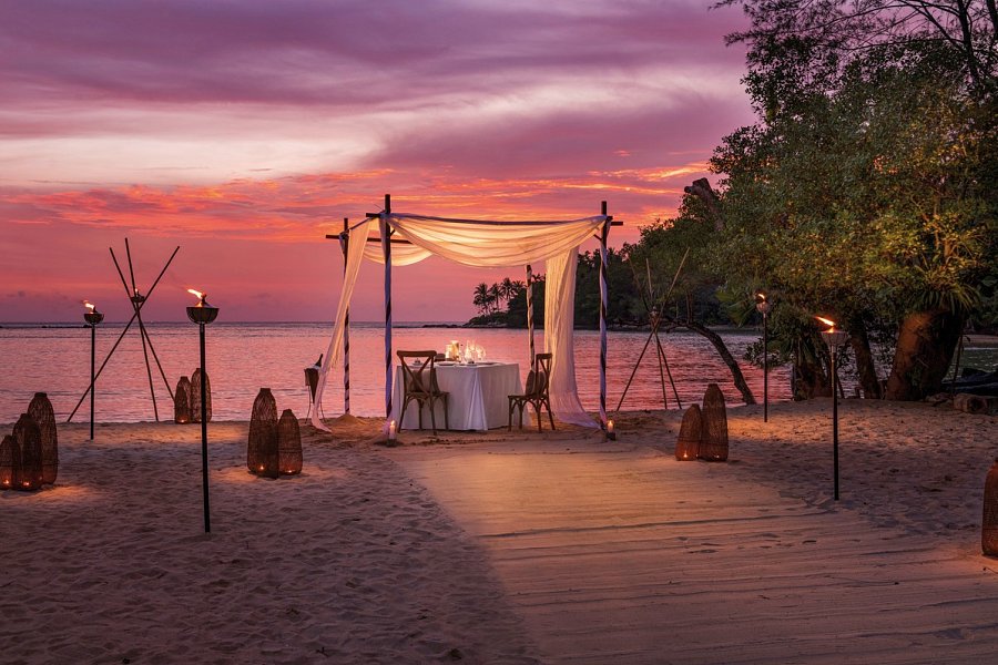 Anantara Phuket Layan Resort