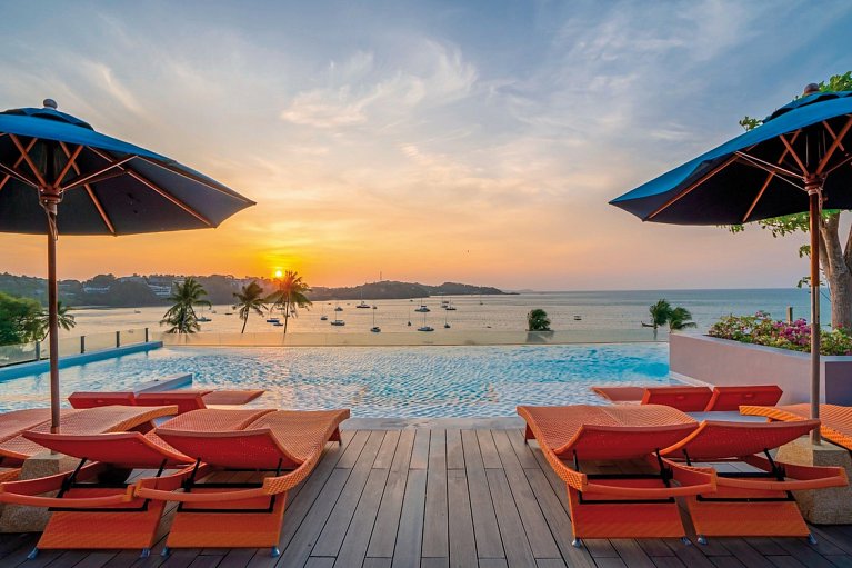Bandara Phuket Beach Resort