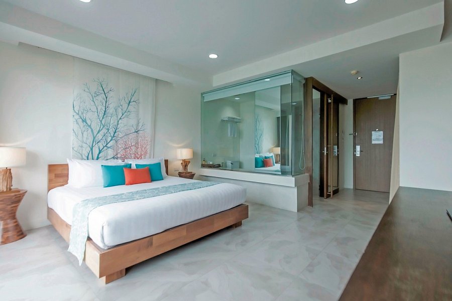Bandara Phuket Beach Resort - Wohnbeispiel Deluxe with Balcony (Zimmercodierung UD2)