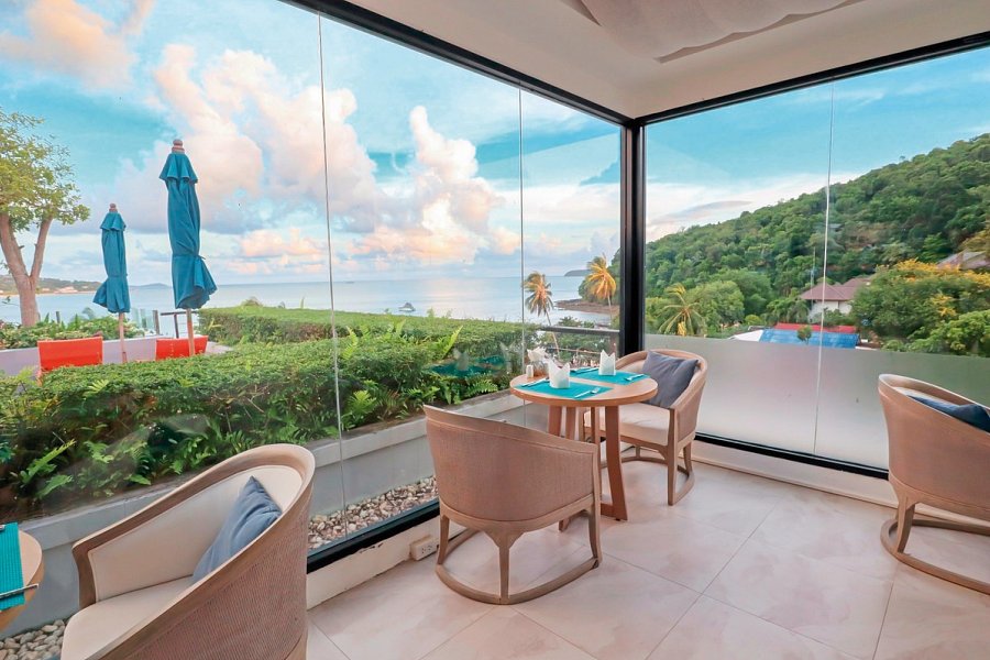 Bandara Phuket Beach Resort