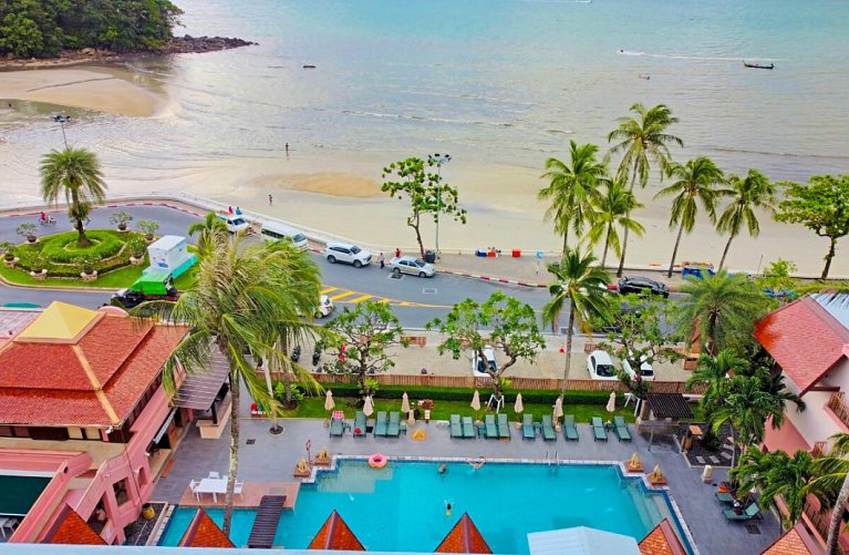 Seaview Patong Hotel