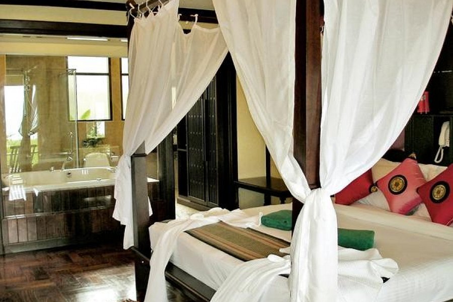 Khao Lak Palm Beach Resort - Wohnbeispiel Deluxe Jacuzzi (Zimmercodierung UD4)