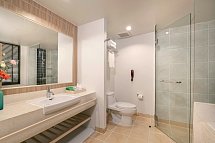 The Briza Beach Resort Khao Lak - Badbeispiel Deluxe Garden (Zimmercodierung UD3)