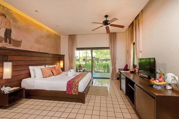 Khaolak Wanaburee Resort